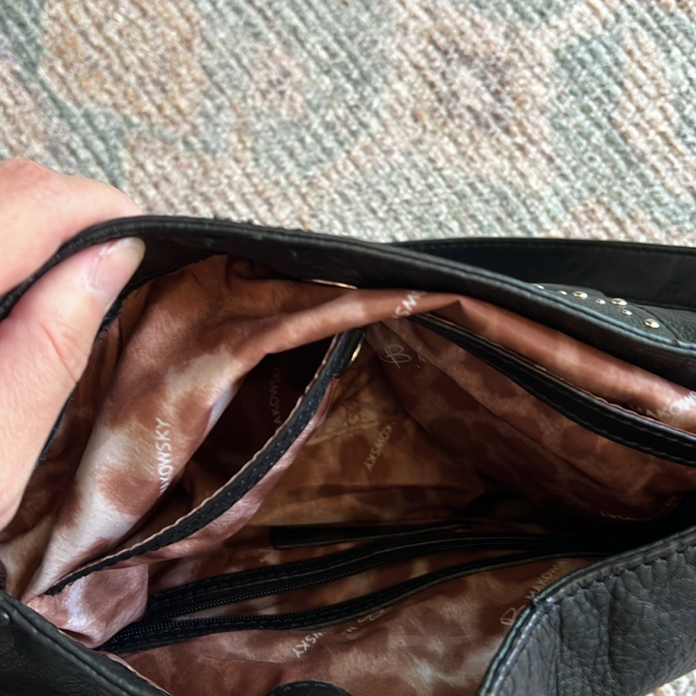 B. Makowski studded black leather shoulder bag - Picture 12 of 17